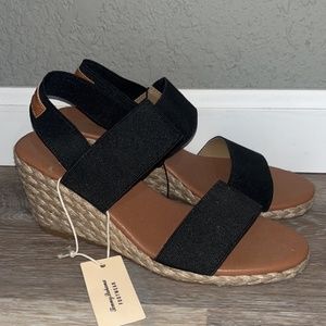 Tommy Bahama Wedge